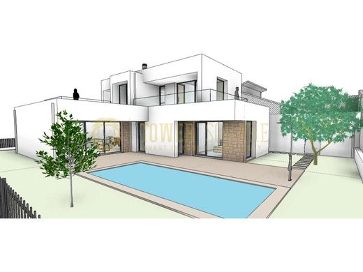 Casa Independente - Sesimbra, Setúbal