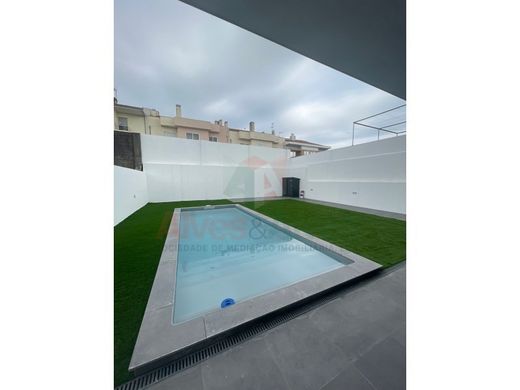 Luxury home in Maia, Distrito do Porto