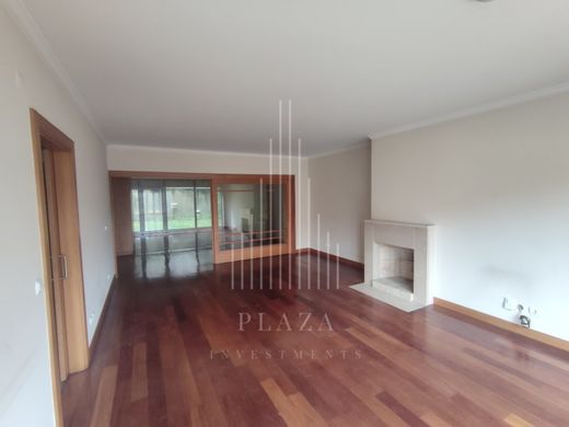 Apartment / Etagenwohnung in Porto, Distrito do Porto