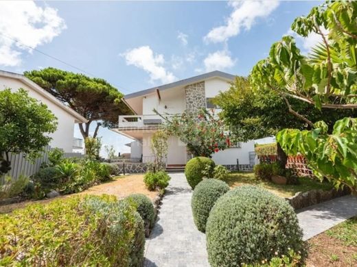 Detached House in Cascais, Lisbon