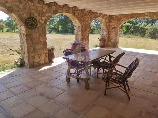 Kɪr evi Llagostera, Província de Girona