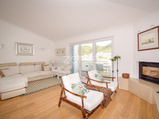 Kamienica w Sesimbra, Distrito de Setúbal