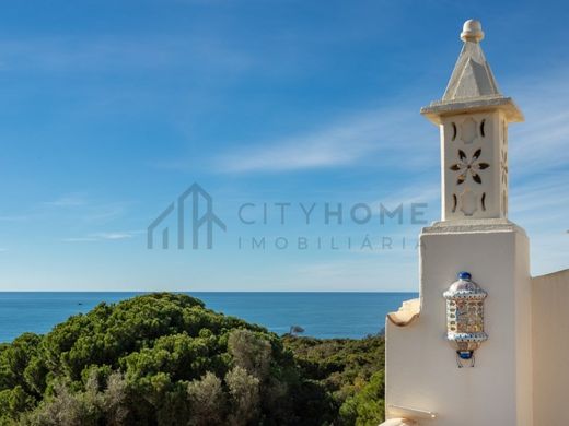 Semidetached House in Lagoa, Distrito de Faro