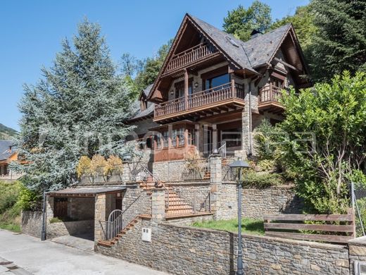 Casa de lujo en Viella Mitg Arán, Lérida