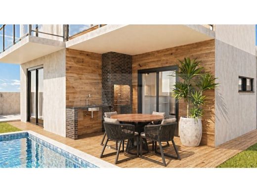 Semidetached House in Seixal, Distrito de Setúbal