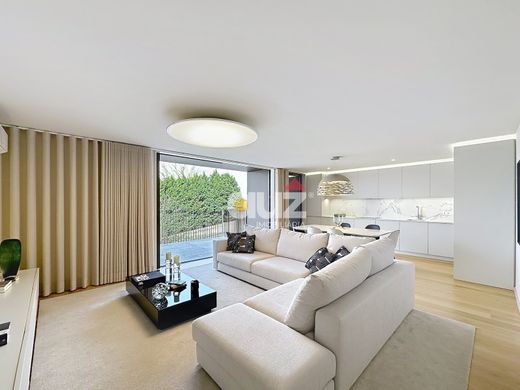 Apartment / Etagenwohnung in Vila Nova de Gaia, Distrito do Porto