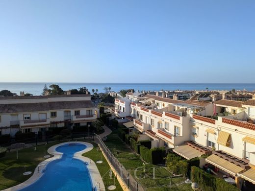 Rincón de la Victoria, マラガのマルチファミリーヴィラ