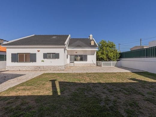 ‏בית חד-משפחתי ב  Setúbal, Distrito de Setúbal