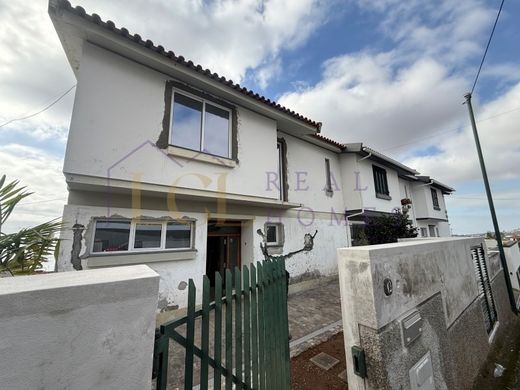 Villa multifamiliale à Funchal, Madère