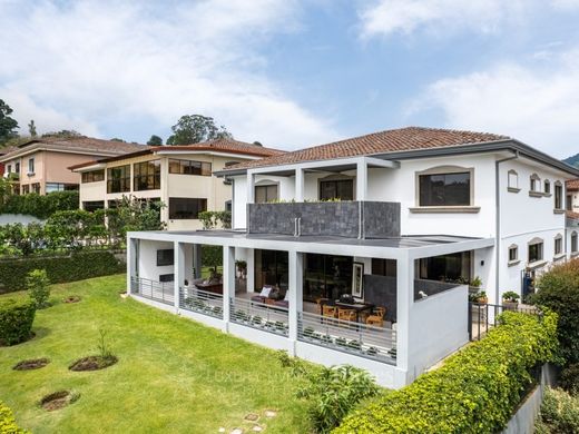 Luksusowy dom w San José, Cantón de San José