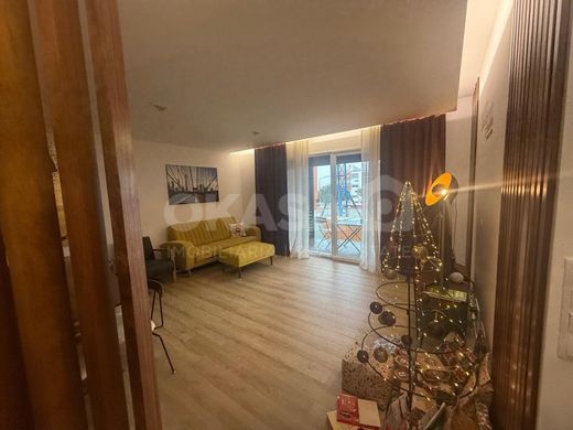 Apartment / Etagenwohnung in Setúbal, Distrito de Setúbal