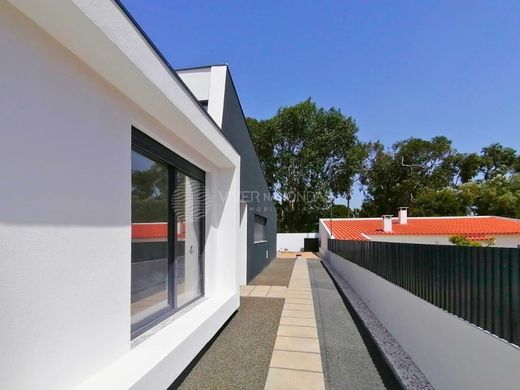 Элитный дом, Шарнека, Almada