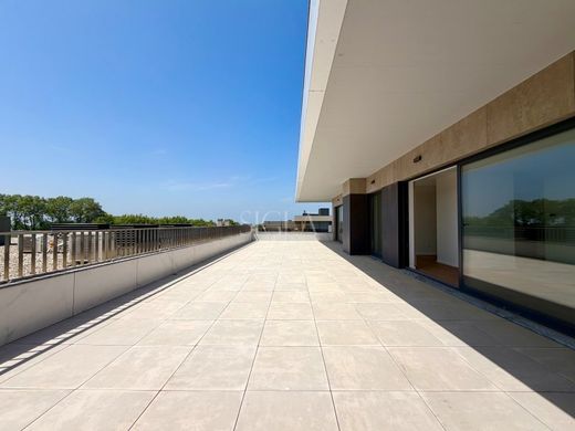 Apartment / Etagenwohnung in Vila Nova de Gaia, Distrito do Porto
