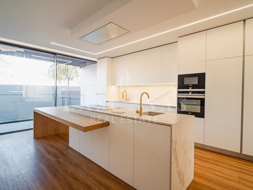 豪宅  加亚新城
, Vila Nova de Gaia