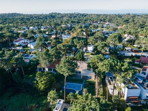 Luksusowy dom w Charneca de Caparica, Almada