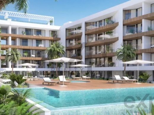 Apartment / Etagenwohnung in Olhão, Distrito de Faro