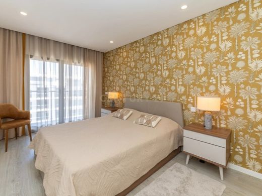 Piso / Apartamento en Charneca de Caparica, Almada