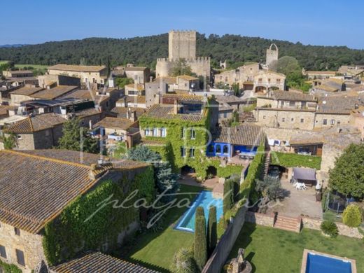 Luxury home in Peratallada, Province of Girona