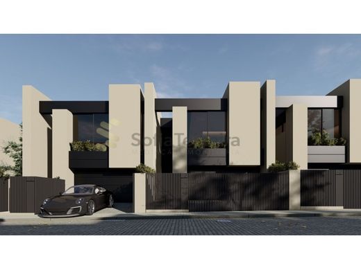 半独立式房屋  Gondomar, Distrito do Porto