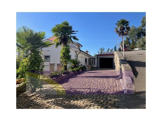 Casa de luxo - Guimarães, Braga