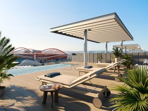 Apartment / Etagenwohnung in São Domingos de Benfica, Lisbon