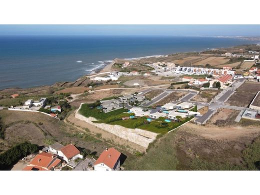 Lourinhã, Distrito de Lisboaの土地