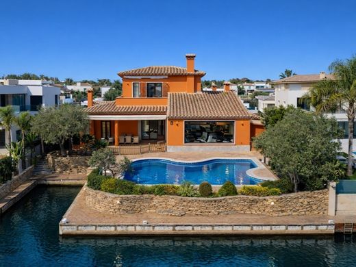 Luxury home in Empuriabrava, Province of Girona