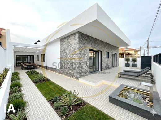 Detached House in Seixal, Distrito de Setúbal