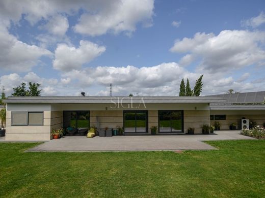 Luxury home in Valongo, Distrito do Porto