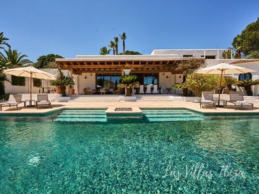 Villa in Santa Eulària des Riu, Province of Balearic Islands