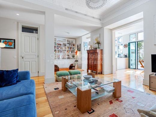 Apartment / Etagenwohnung in Lissabon, Lisbon