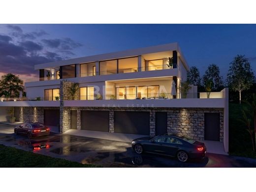 Semidetached House in Funchal, Madeira