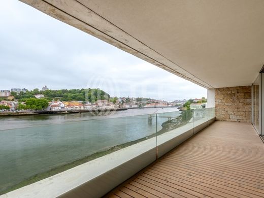 Daire Vila Nova de Gaia, Distrito do Porto