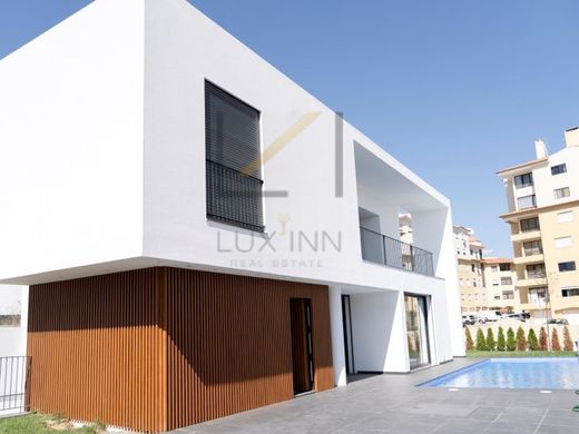 Detached House in Cascais, Lisbon