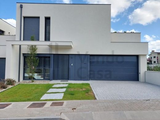 Luxury home in Braga, Distrito de Braga