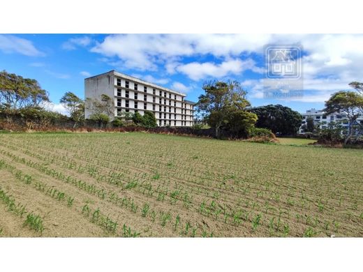 Teren w Ponta Delgada, Azores