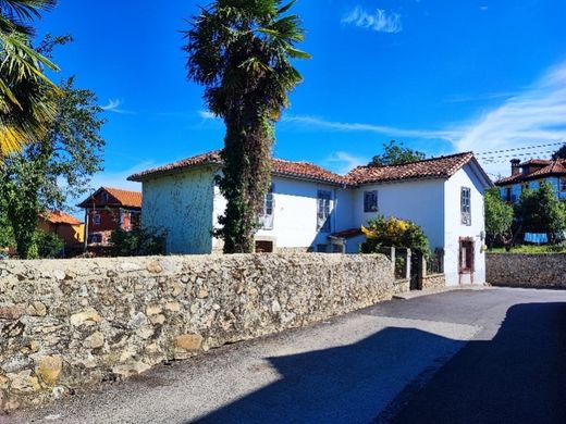 村舍  Llanes, Province of Asturias