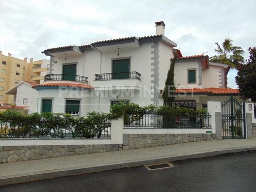 Castelo Branco, Distrito de Castelo Brancoの高級住宅