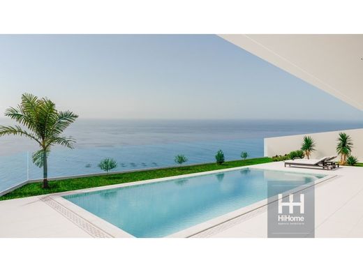 Luxus-Haus in Calheta, Madeira