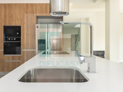 Μονοκατοικία σε Σετούμπαλ, Setúbal