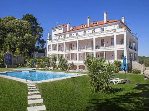 Edificio en Mangualde, Viseu