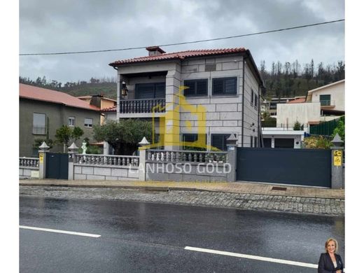 Casa di lusso a Póvoa de Lanhoso, Distrito de Braga