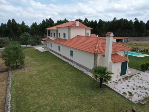 Villa à Caldas da Rainha, Distrito de Leiria