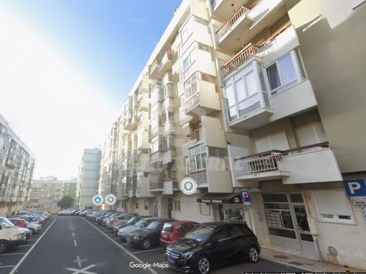 Apartment in Oeiras, Lisbon
