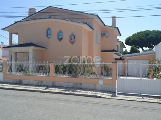 منزل ﻓﻲ Cascais, Distrito de Lisboa