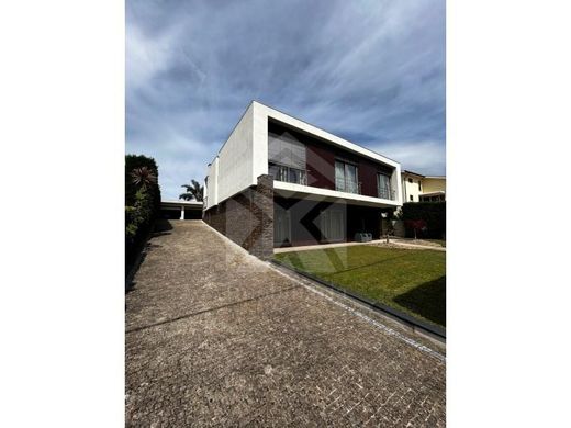 Casa de luxo - Vila Nova de Famalicão, Braga