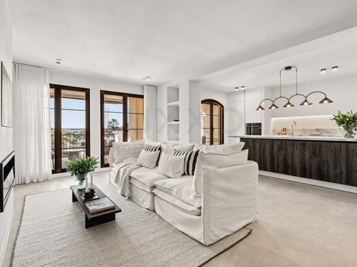 Benahavís, マラガのアパートメント