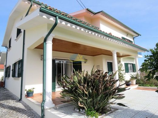 Detached House in Miranda do Corvo, Distrito de Coimbra