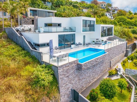 Villa in Calheta, Madeira