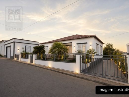 Luxury home in Ribeira Grande, Azores